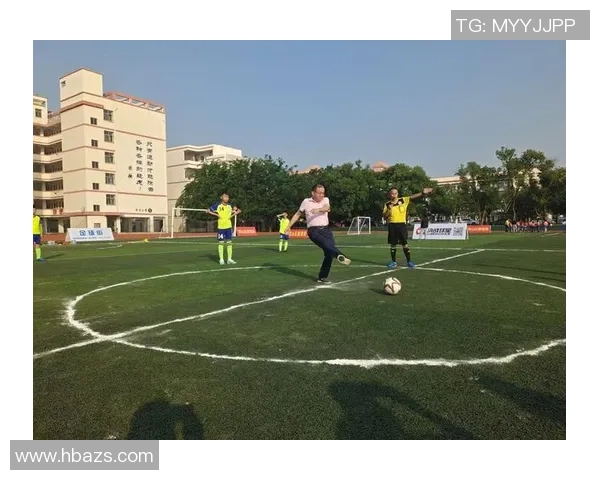 聚焦绿茵巨星成长轨迹与场内场外多维风采深度解读全景展现魅力篇